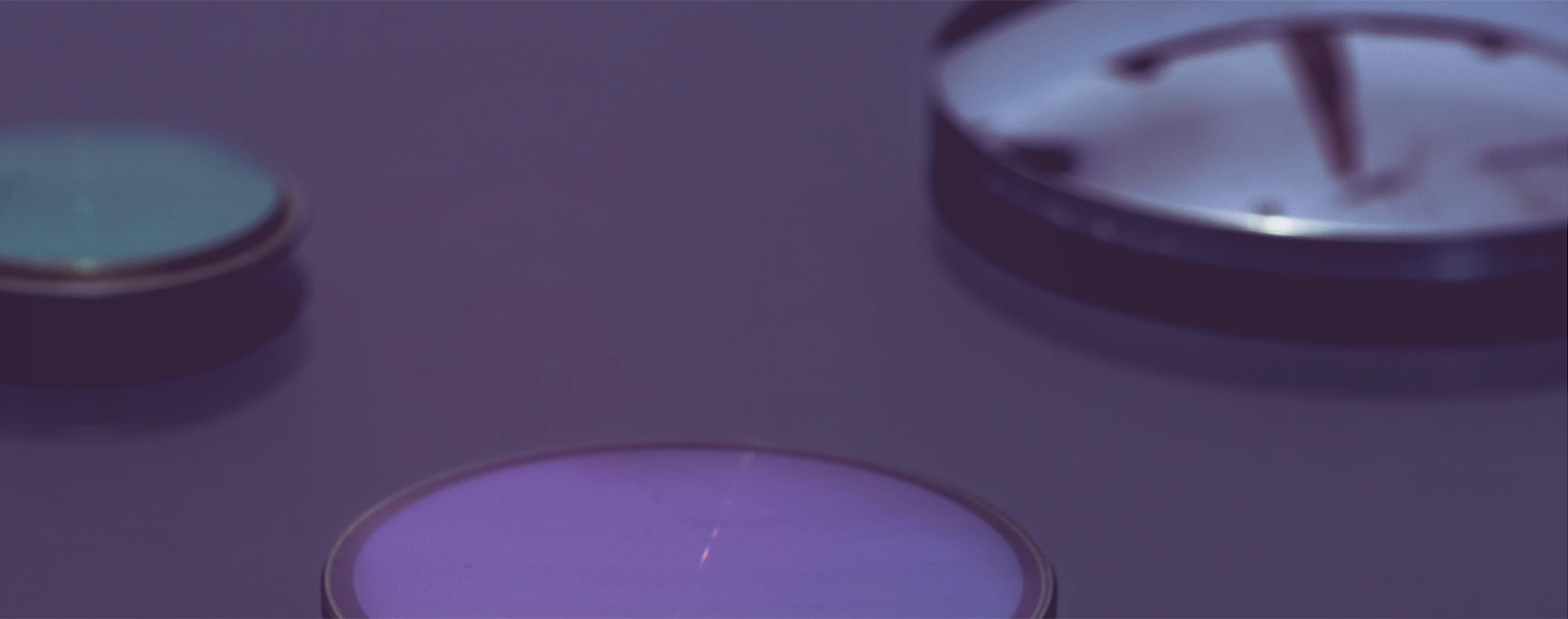 Visible spectrum windows and mirrors manufactured by Cimcoop